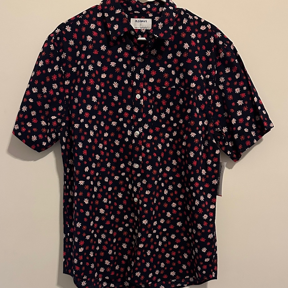 Old Navy Men's Casual Floral Shirt - Dark Blue and Red